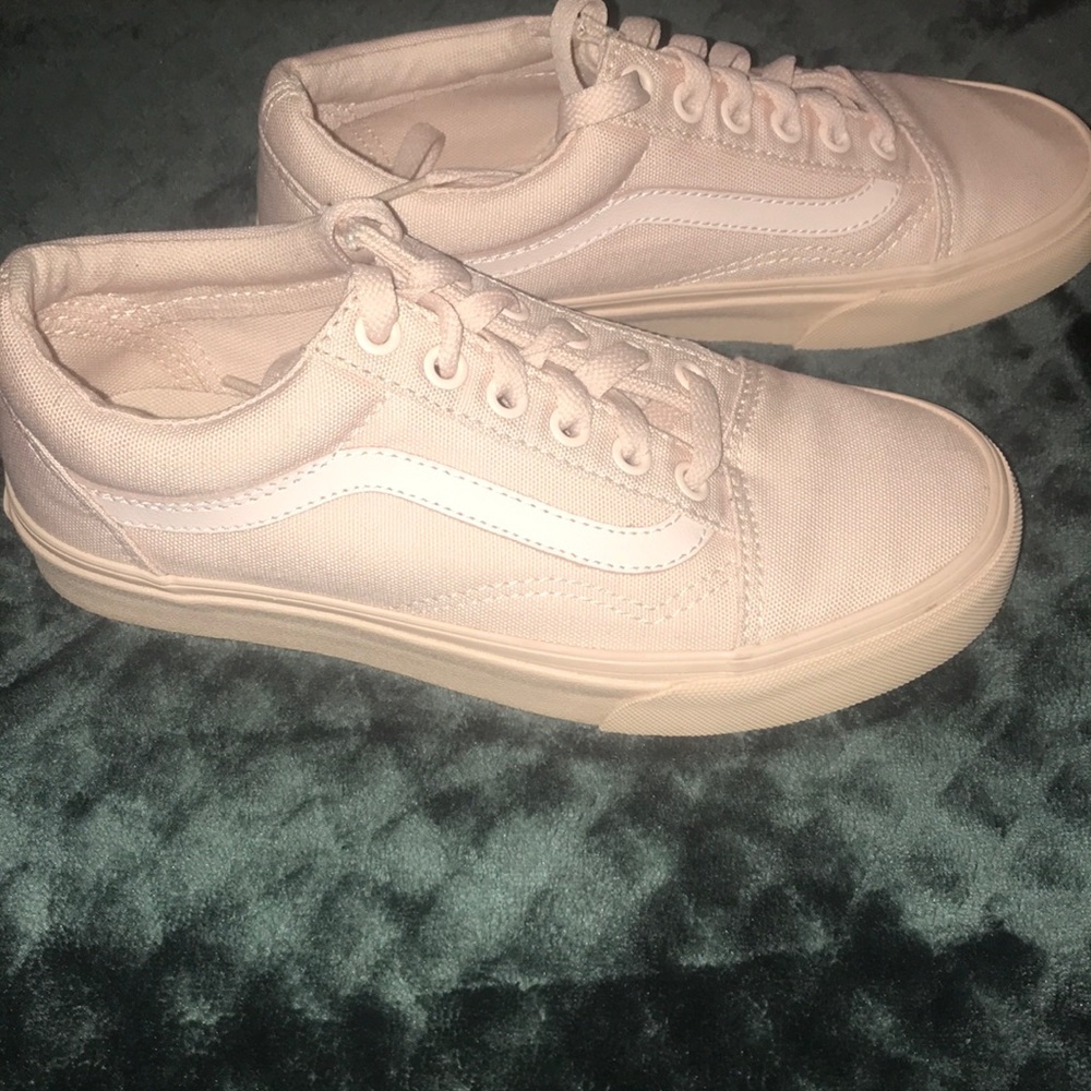 SOLLLDDDDD..  Pale Pink Old skool Vans 💓